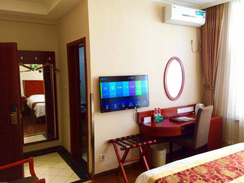 Greentree Inn Bole Wanxianghui Express Hotel Eksteriør bilde