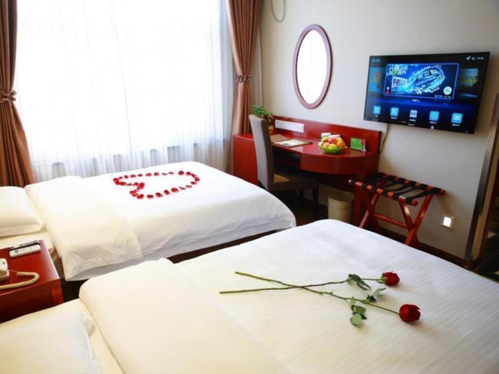 Greentree Inn Bole Wanxianghui Express Hotel Eksteriør bilde