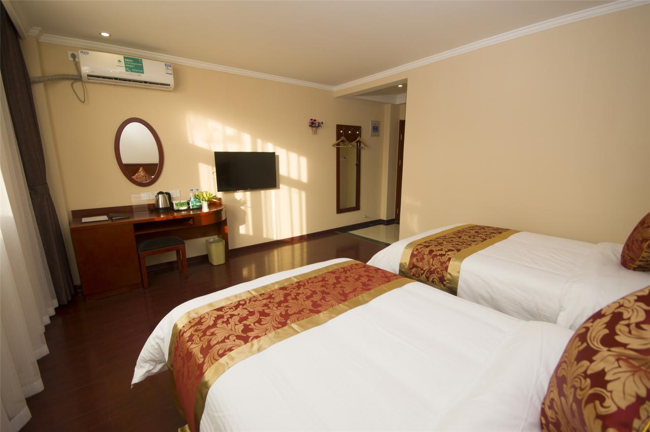 Greentree Inn Bole Wanxianghui Express Hotel Eksteriør bilde