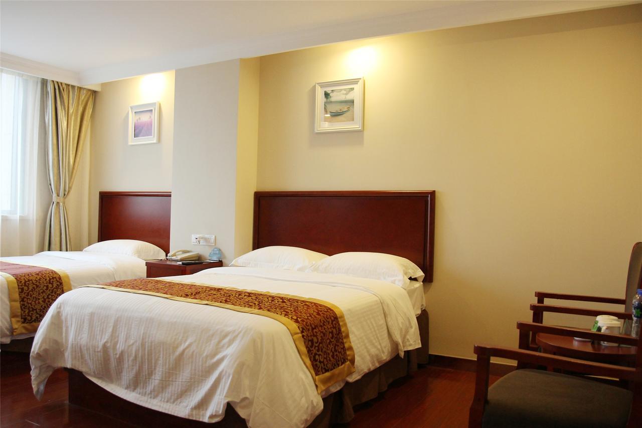 Greentree Inn Bole Wanxianghui Express Hotel Eksteriør bilde